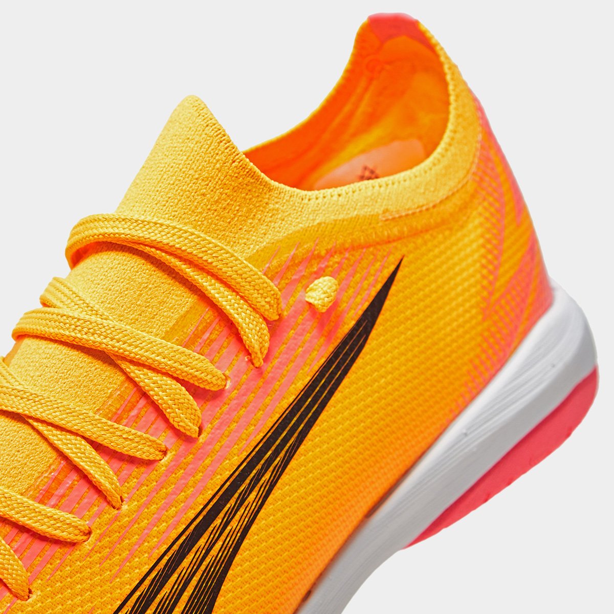 Chuteira Futsal Puma Ultra Match Unissex Laranja - 37