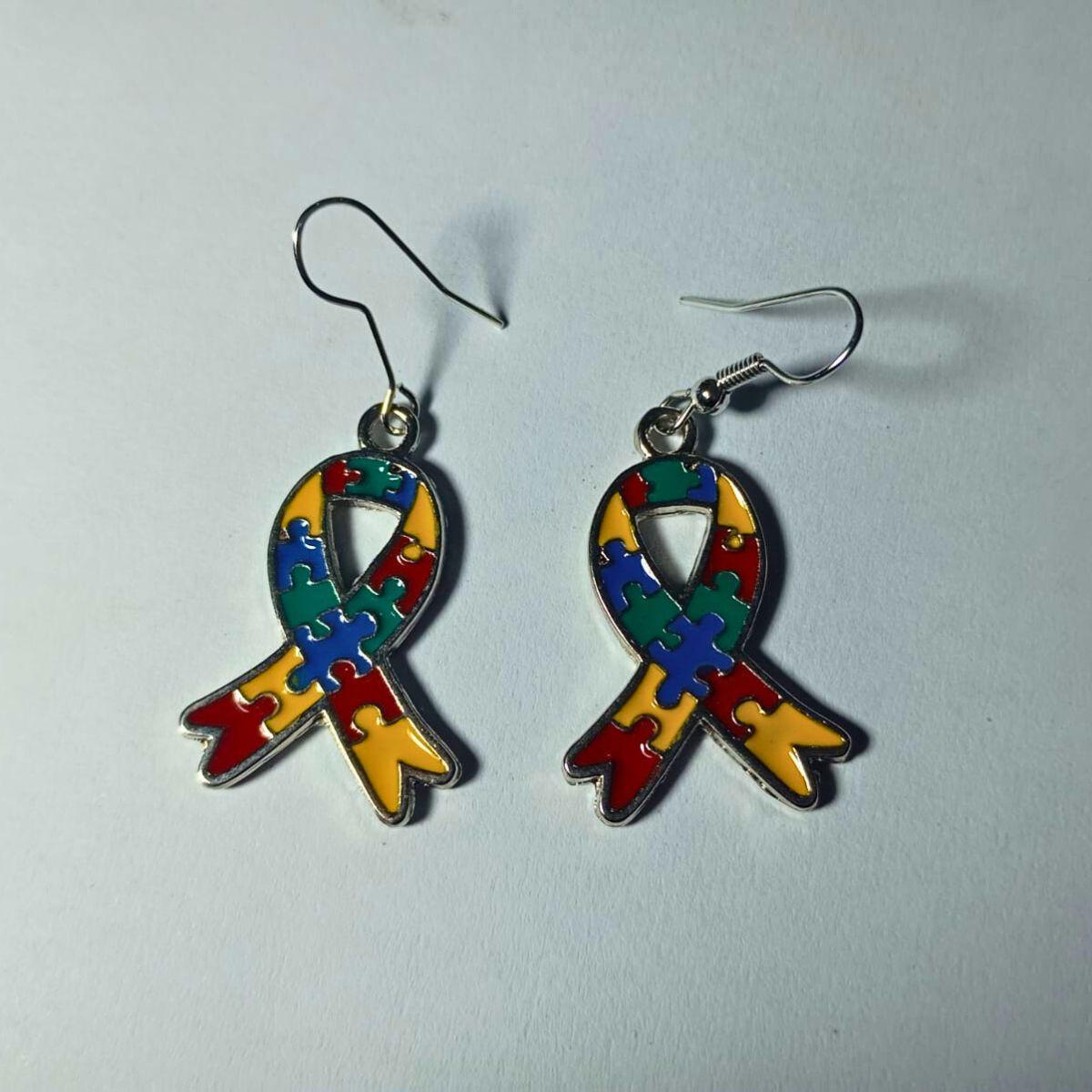 Miniatura Brincos Laço Símbolo Do Autismo Quebra Cabeça Bicudos Novo