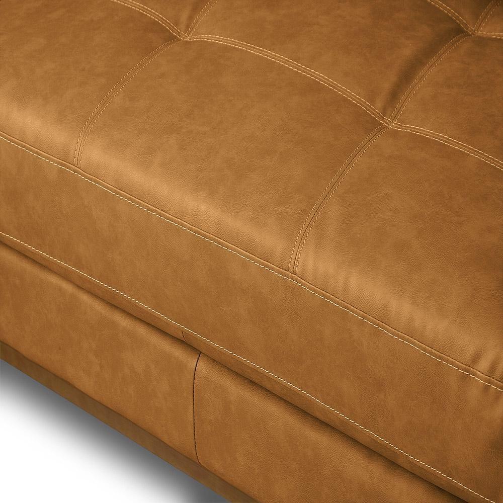 Sofá Decorativo Bruno 3 Lugares Sala De Estar 240cm Pés Em Madeira Couro Caramelo Manchado