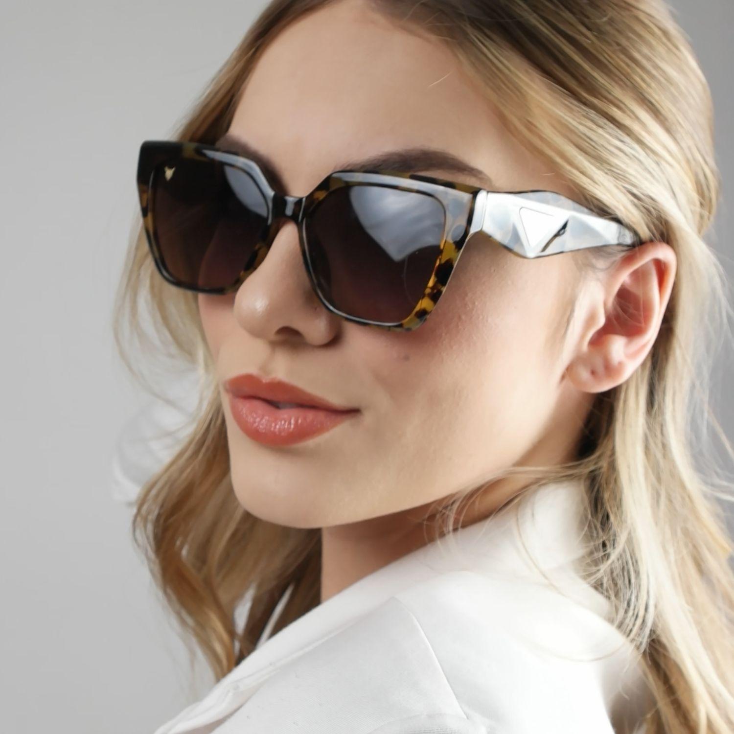 Óculos De Sol Feminino Kallblack Oncinha Dourado Elegante