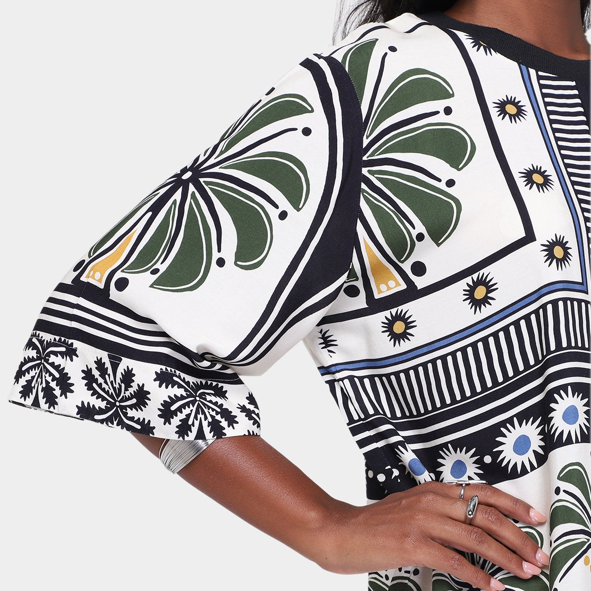 Miniatura Vestido Farm T-Shirt Jardim Tropical Feminino Bege - G