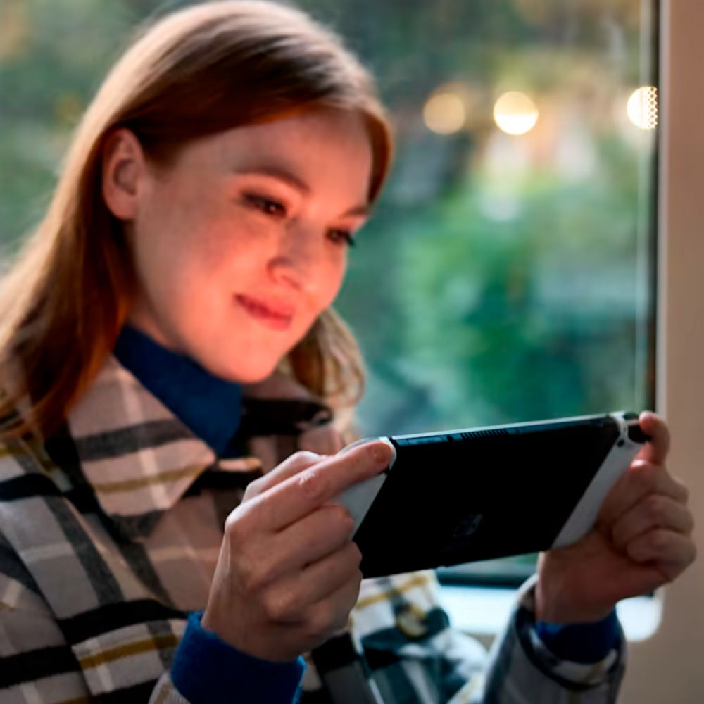 Console Nintendo Switch Oled 64GB + Mario Kart Deluxe 8 Branco 058112204083 - Branco - 12 Meses - Corrida - Arcade - Switch Oled - OLED - 0!x!Switch Oled 64GB 1X Joy-C. - Console Nintendo Switch Oled . - 100/240 (Bivolt)