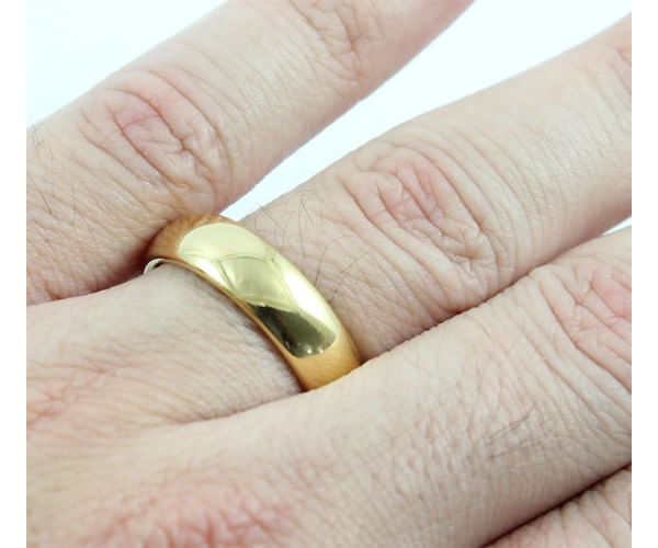 Miniatura Aliança de Tungstênio 6mm Modelo Tradicional Gold Tamanho19