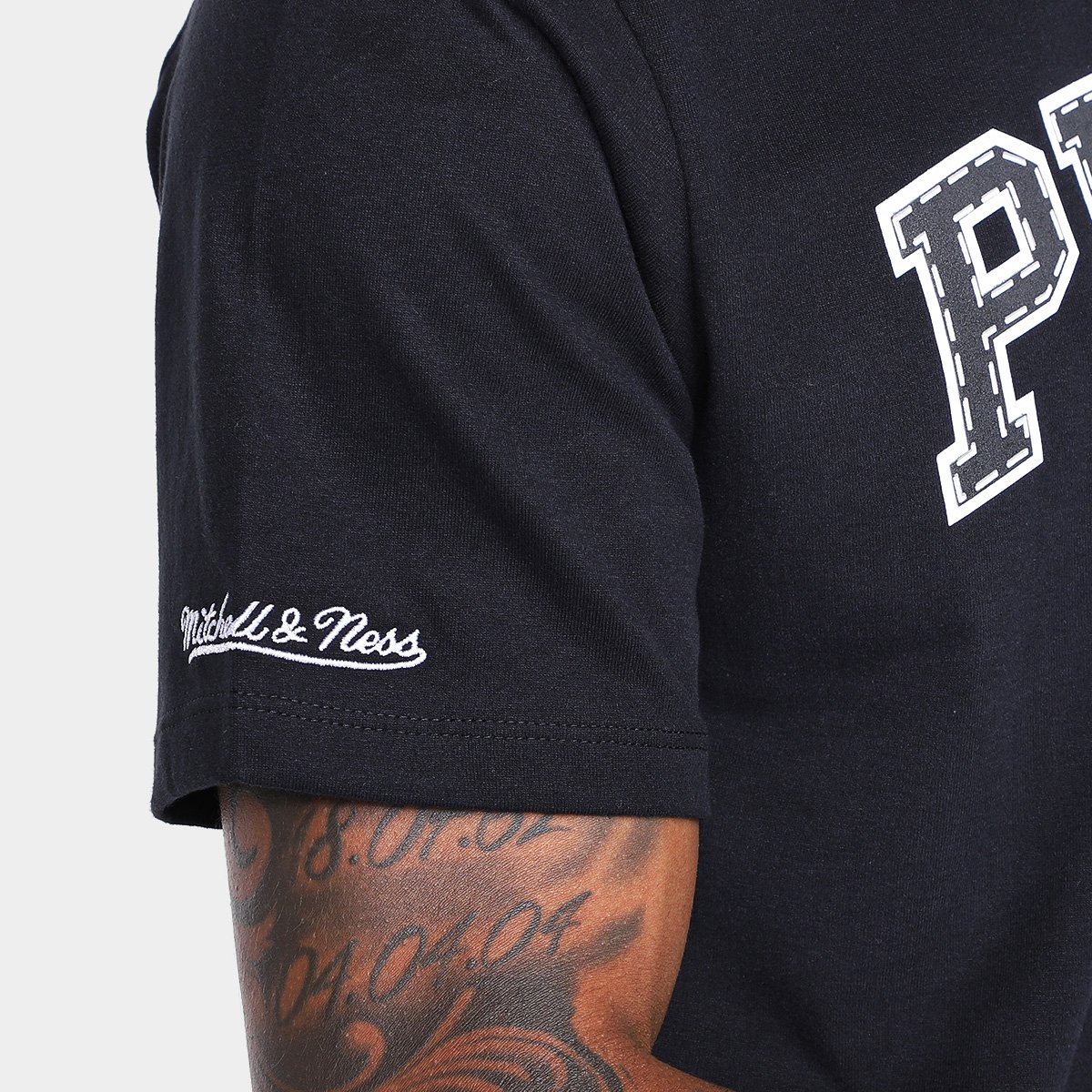 Miniatura Camiseta Mitchell & Ness Philadelphia 76ers Iverson Masculina Preto - G