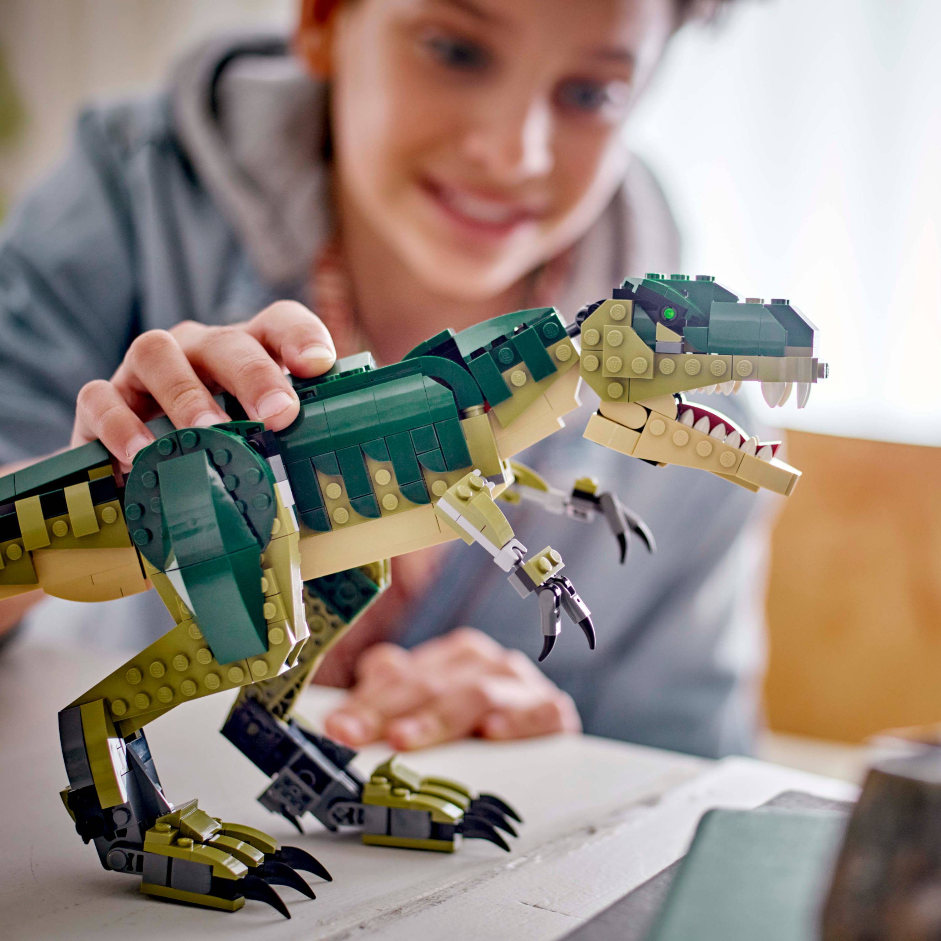 LEGO Creator 3 em 1 - T Rex