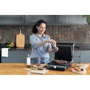 Grill Elétrico Black+Decker G1500G Gourmand Gris 1500W Abertura 180° Chapas Removíveis Antiaderente Inox 110V