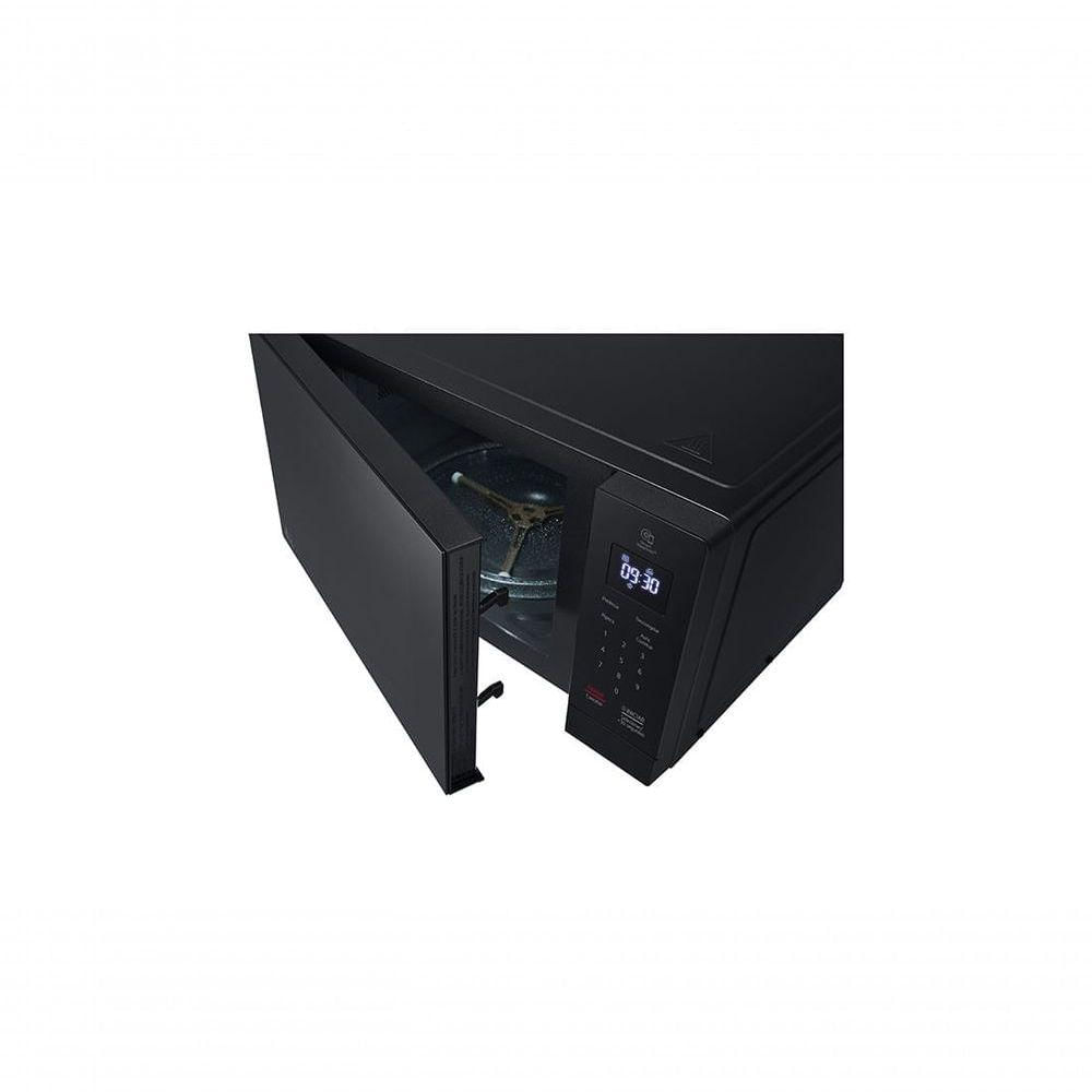 Micro-ondas LG NeoChef 30 Litros Preto Limpa Fácil MS3033DSA 220V
