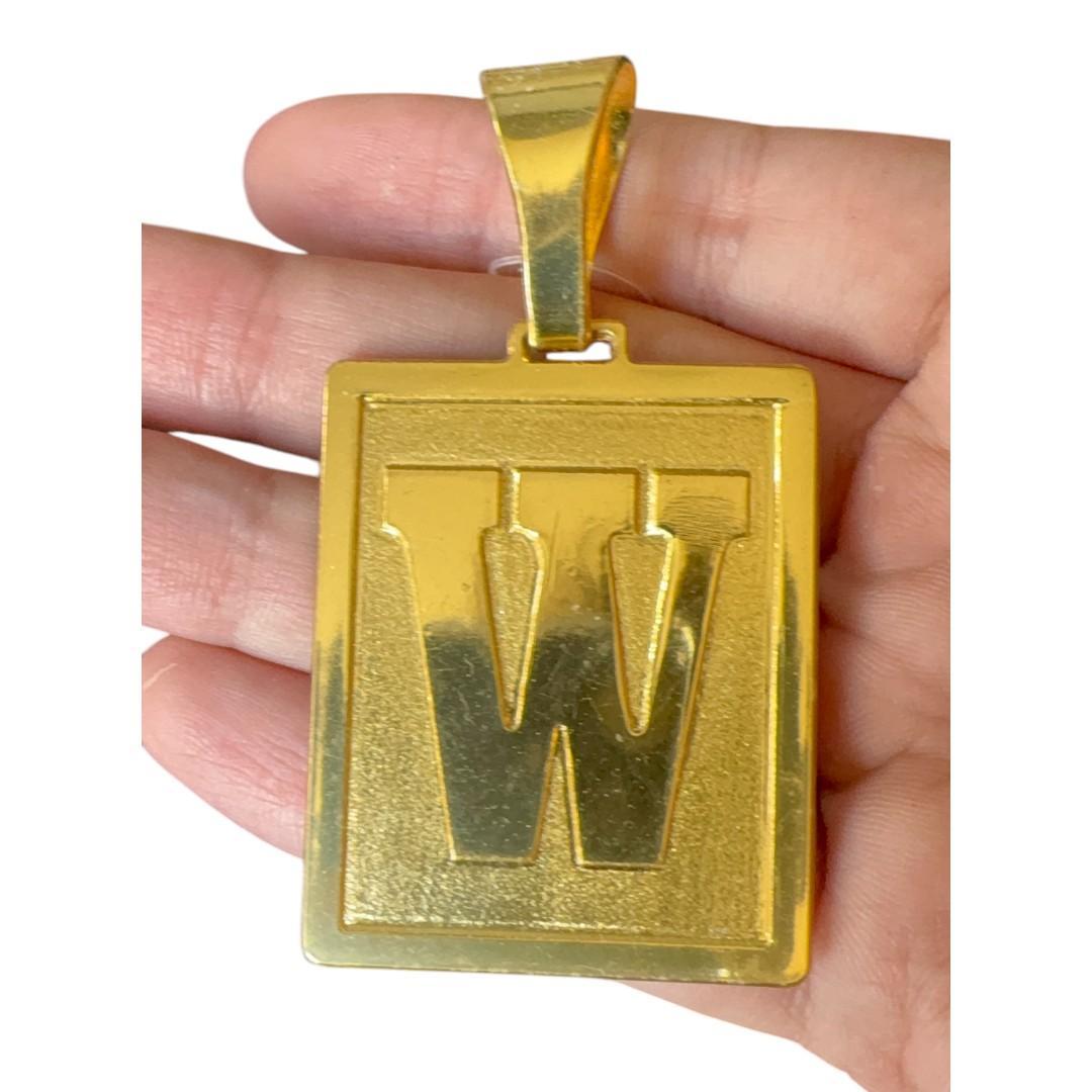 Miniatura Pingente Letra (W) Grande - Banhado A Ouro 18K