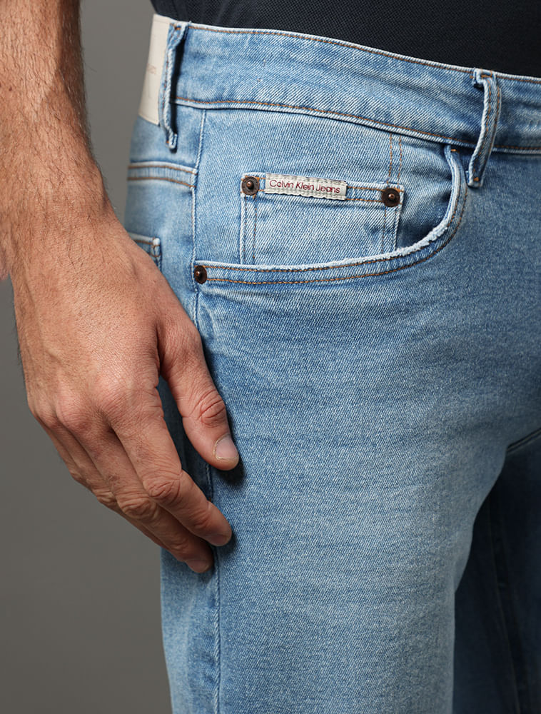 Calça Jeans Masculina Skinny 5 Pockets Calvin Klein Jeans - Azul Claro Calça Jeans Masculina Skinny 5 Pockets Calvin Klein Jeans Azul Claro 36