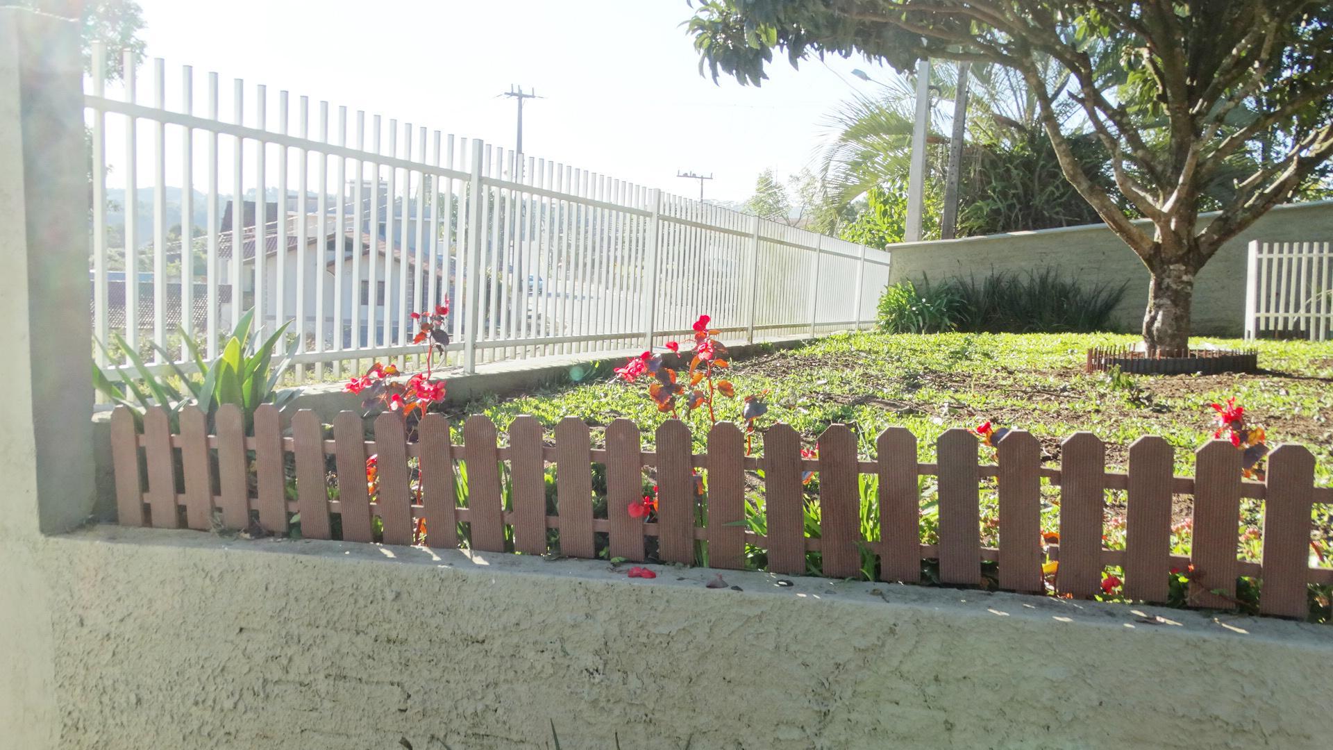 Kit 5 Metros Cercas Para Jardim 50X40Cm Modelo Colonial P 40cm - Marrom - 50cm - Madeira resistente ao tempo