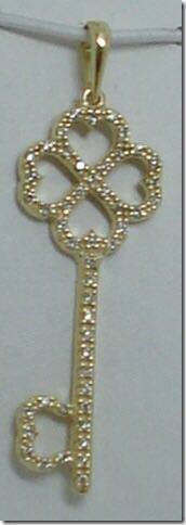 Miniatura Pingente Chave com Trevo em ouro 18k e Diamantes